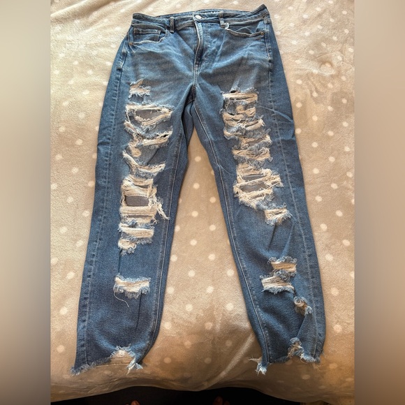 American Eagle Mom Jeans - Picture 2 of 6